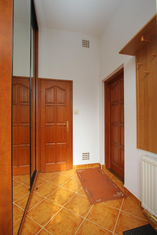 Apartment Center *