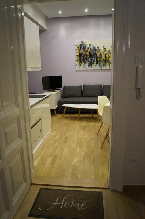 Apartment Center *