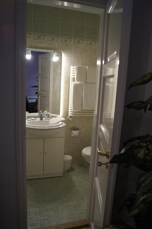 Center Apartment *